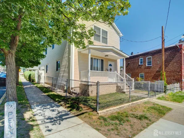 611 Penn St, Perth Amboy, NJ 08861