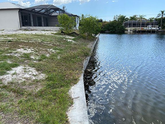 3rd image of 510 SW 33rd Ave