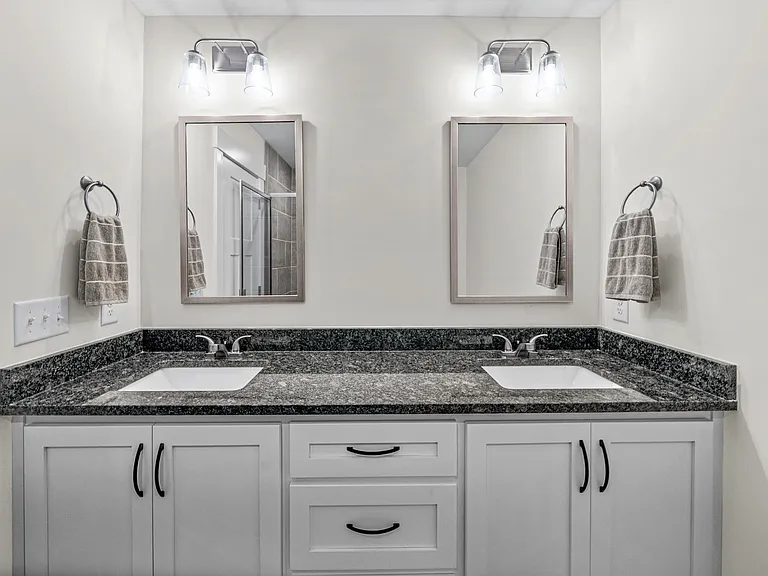 354 Frontier Dr — Photo 27
