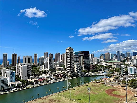 3rd image of 2333 Kapiolani Blvd APT 2710