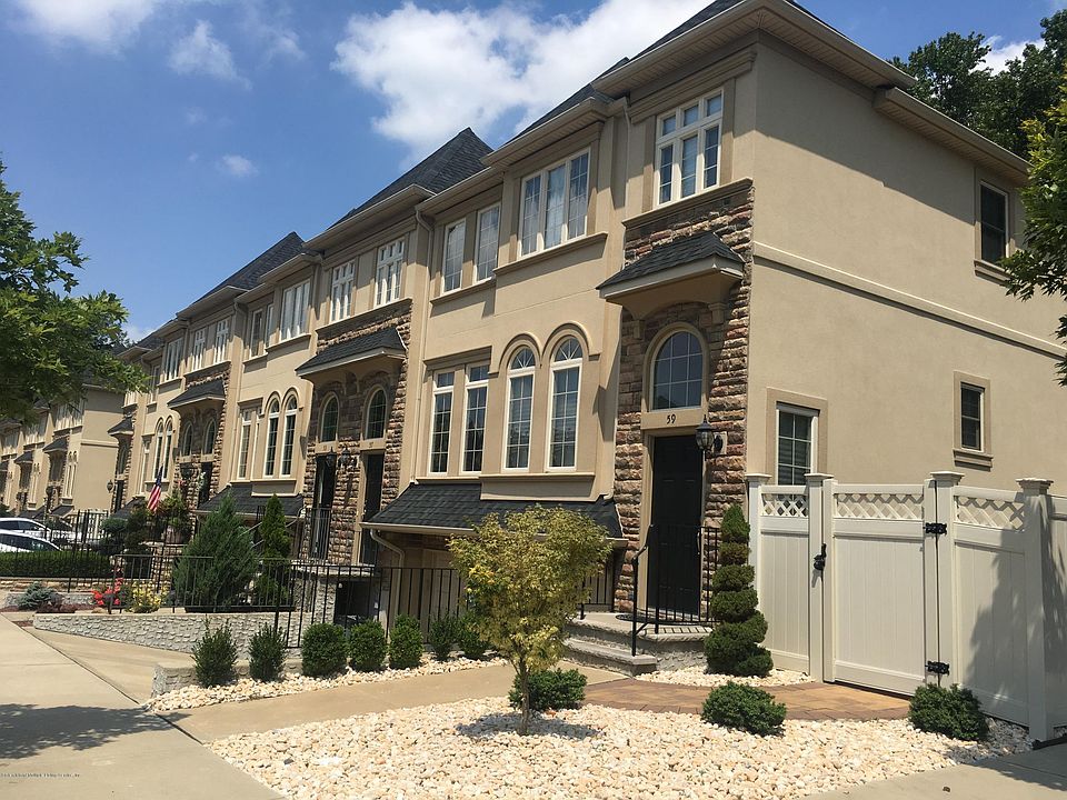 1st image of 59 Monarch Ct