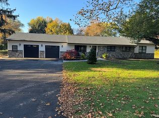 2 Allocco Dr, Holmdel, NJ 07733
