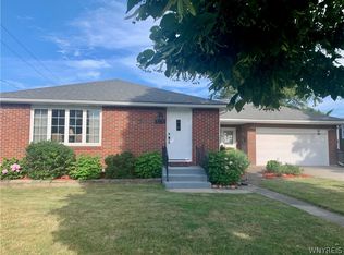 128 Fieldcrest Ct, Buffalo, NY 14224