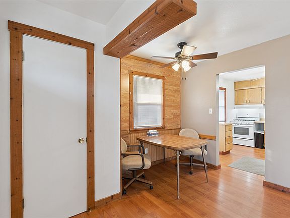 3rd image of 7460 Southview Dr