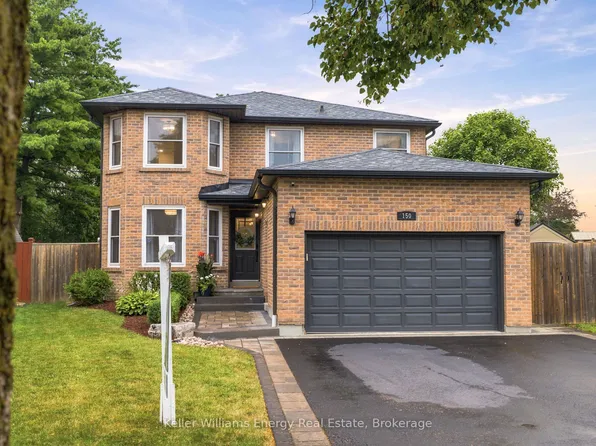 150 Large Cres, Ajax, ON L1T 2S4
