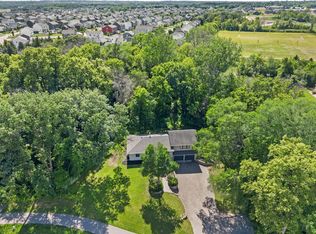 18741 Highview Ave, Lakeville, MN 55044