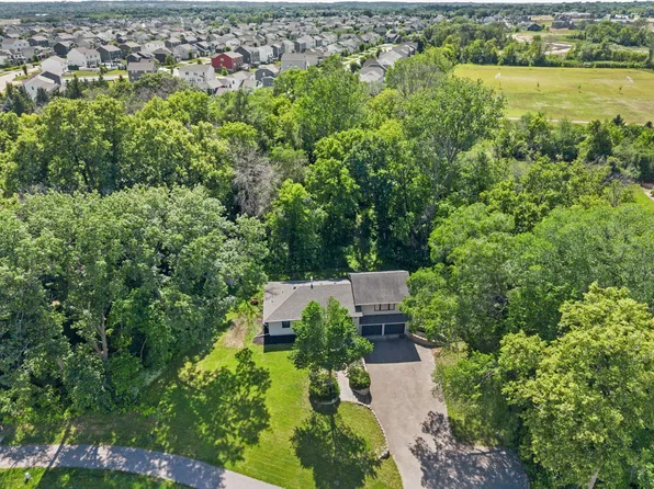 18741 Highview Ave, Lakeville, MN 55044