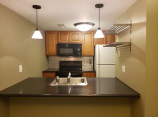 1095 Merrimar Cir N APT D, Columbus, OH 43220