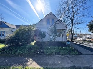 950 Clark St, Eugene, OR 97402