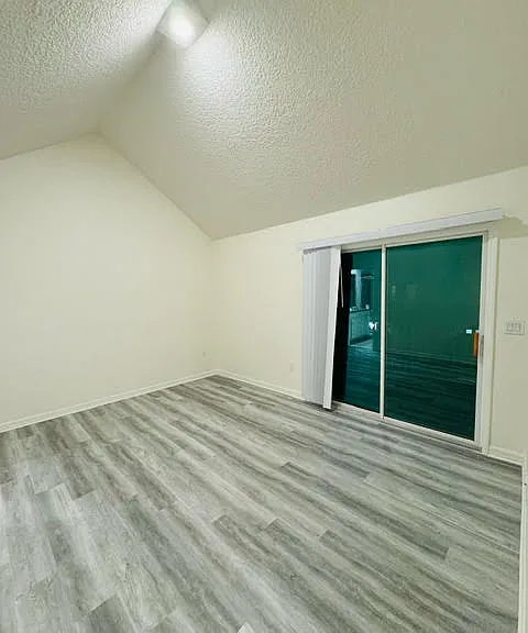 2682 Chantilly Ave — Photo 15
