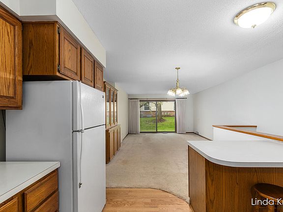 5th image of 209 Bona Vista Dr NW #25