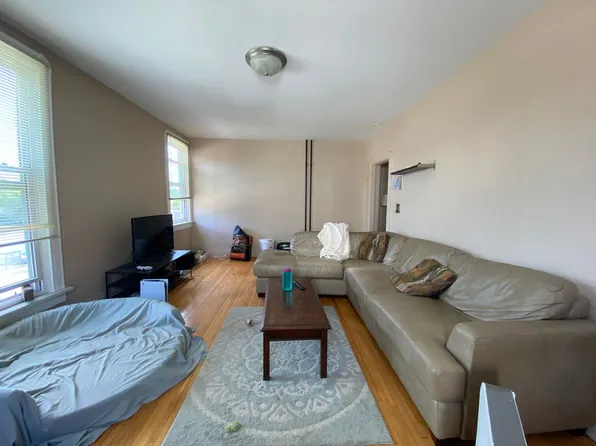 15-17 N 15th Ave E, 15-17 N 15th Ave E #4, Duluth, MN 55805