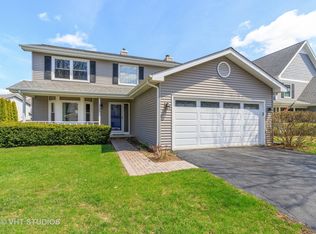 1559 Pinetree Dr, Gurnee, IL 60031