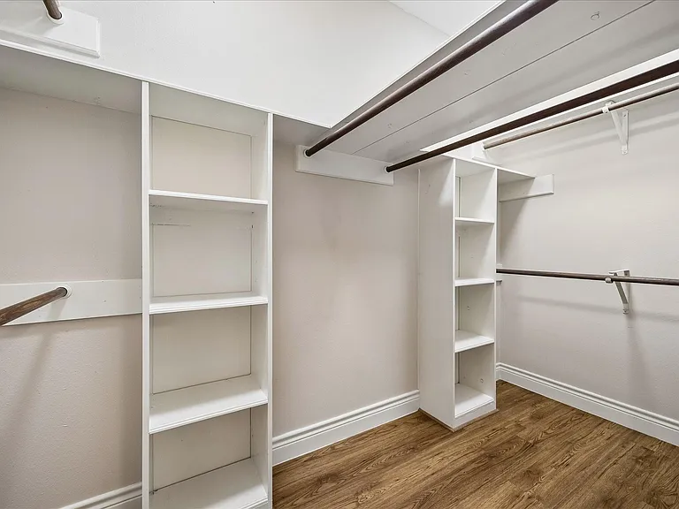 250 Sugarberry Cir #250 — Photo 15