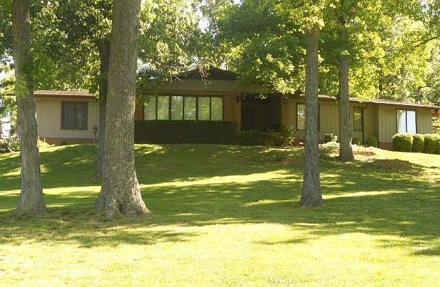 1st image of 810 Dodson Ln
