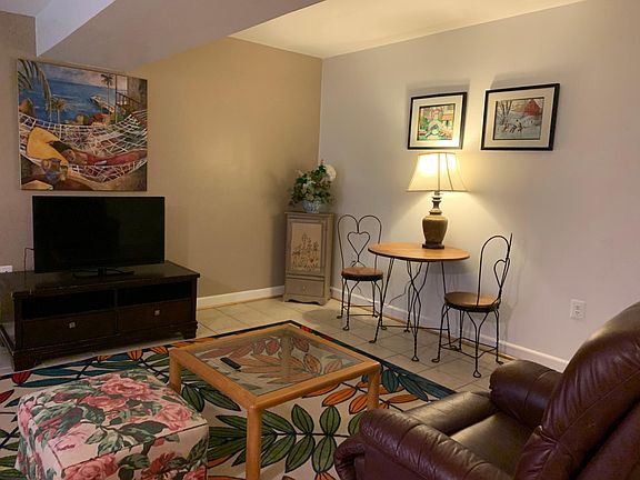 2nd image of 700 Clifftop Dr #Basement