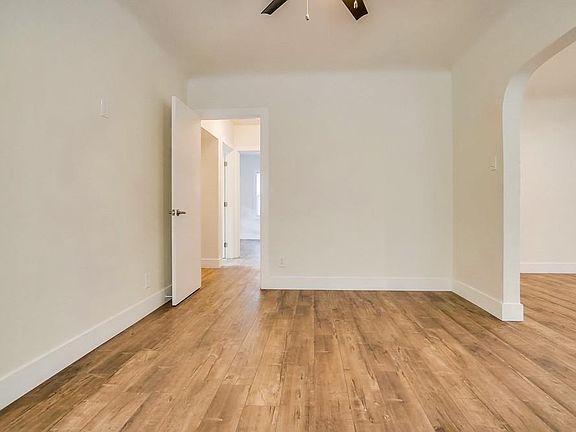 2nd image of 2429 Cedar Ave