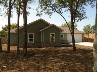 607 W Cotter Ave, Alvarado, TX 76009