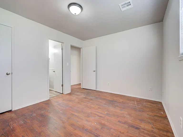 1528 SE 49th Ter — Photo 29