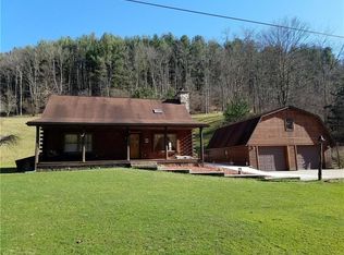 212 Bulldog Run Rd, Spraggs, PA 15362