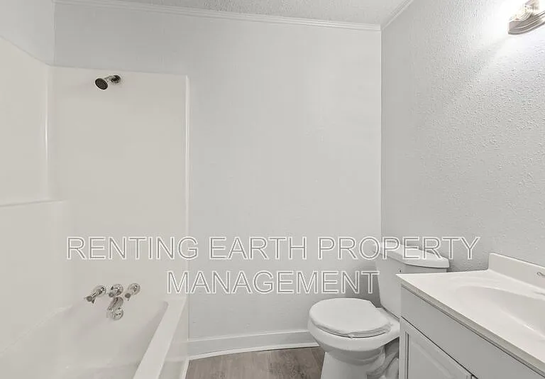 2712 24th St W — Photo 16