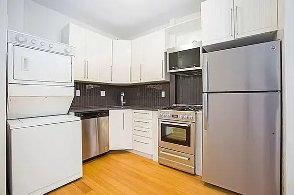 Rented by REAL New York | media 9