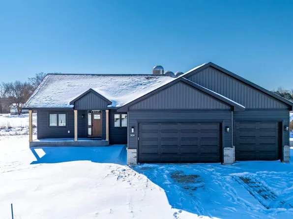 1654 Squirrel Way, New Richmond, WI 54017