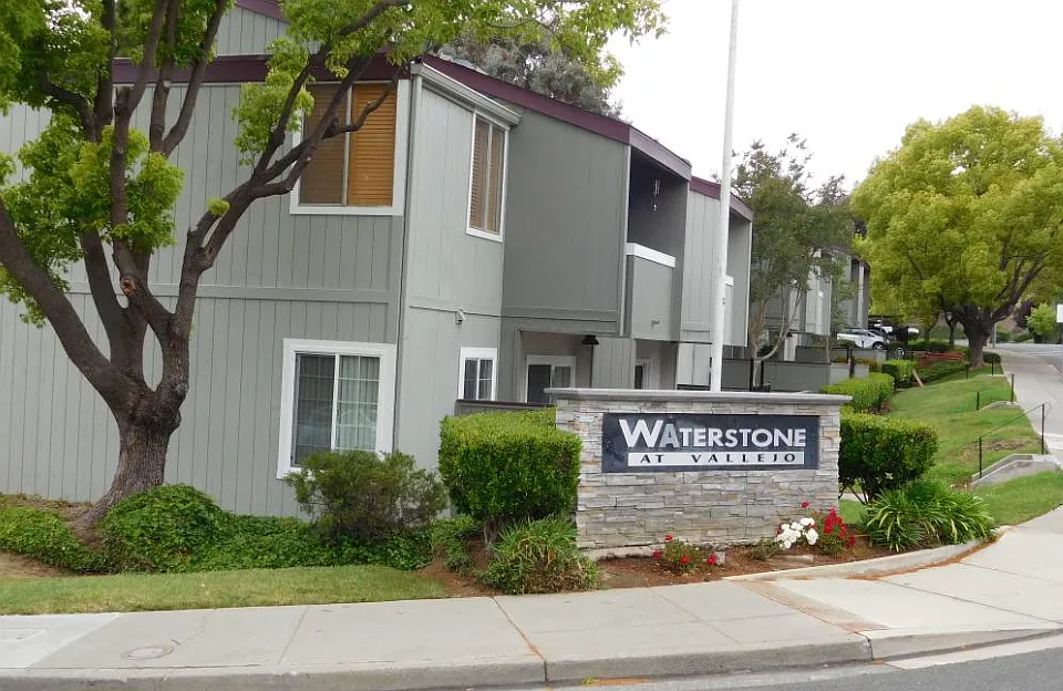 1333 N Camino Alto Rd #273