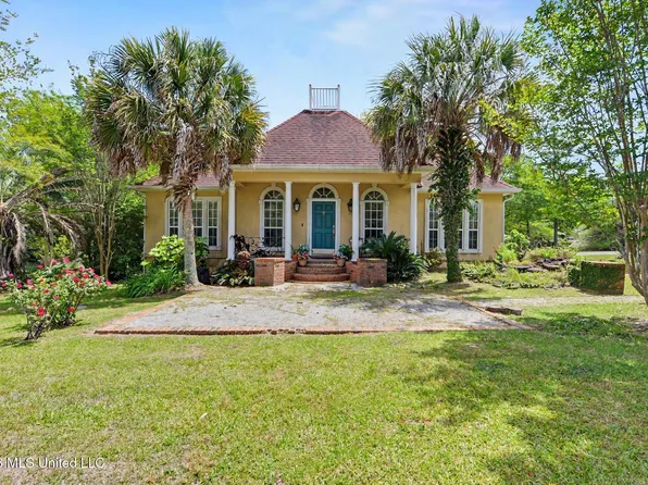 5701 Jeremy Ln, Vancleave, MS 39565