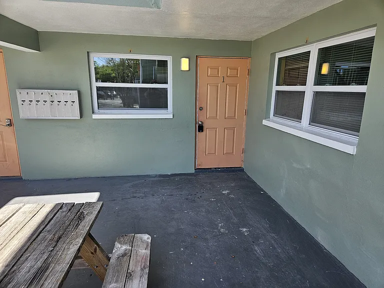 2045 Alpine Rd #1 — Photo 2
