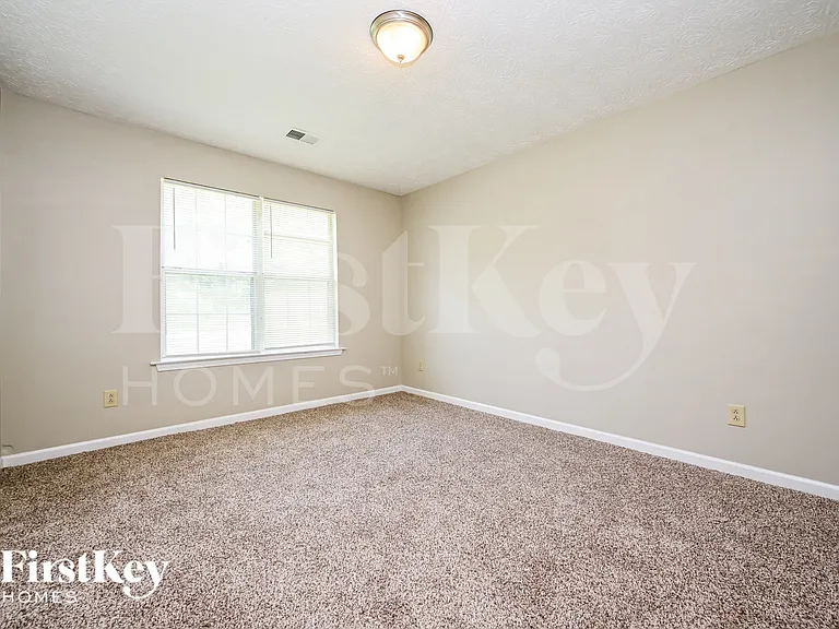 5992 Homestead Cir — Photo 15