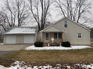 5035 W Carpenter Rd, Flint, MI 48504