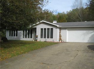 39 Dydeks Ln, Mercer, PA 16137