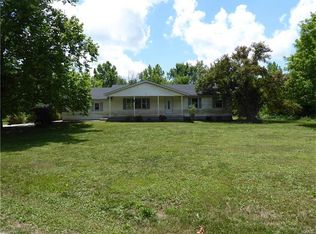 202 Tiny Blossom Flds, Villa Ridge, MO 63089