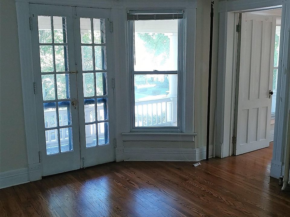 2nd image of 19 Sherman Ave