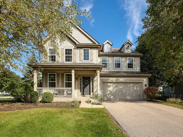 3536 Gallant Fox Dr, Elgin, IL 60124