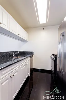 Rented by Mirador Real Estate | media 10