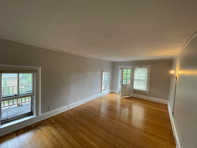 450 Fountain St NE — Photo 10