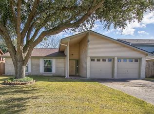 4903 Sandalwood Cir, Baytown, TX 77521
