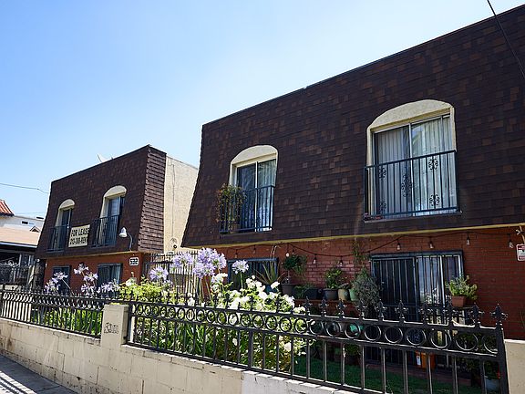 2nd image of 532 N Juanita Ave