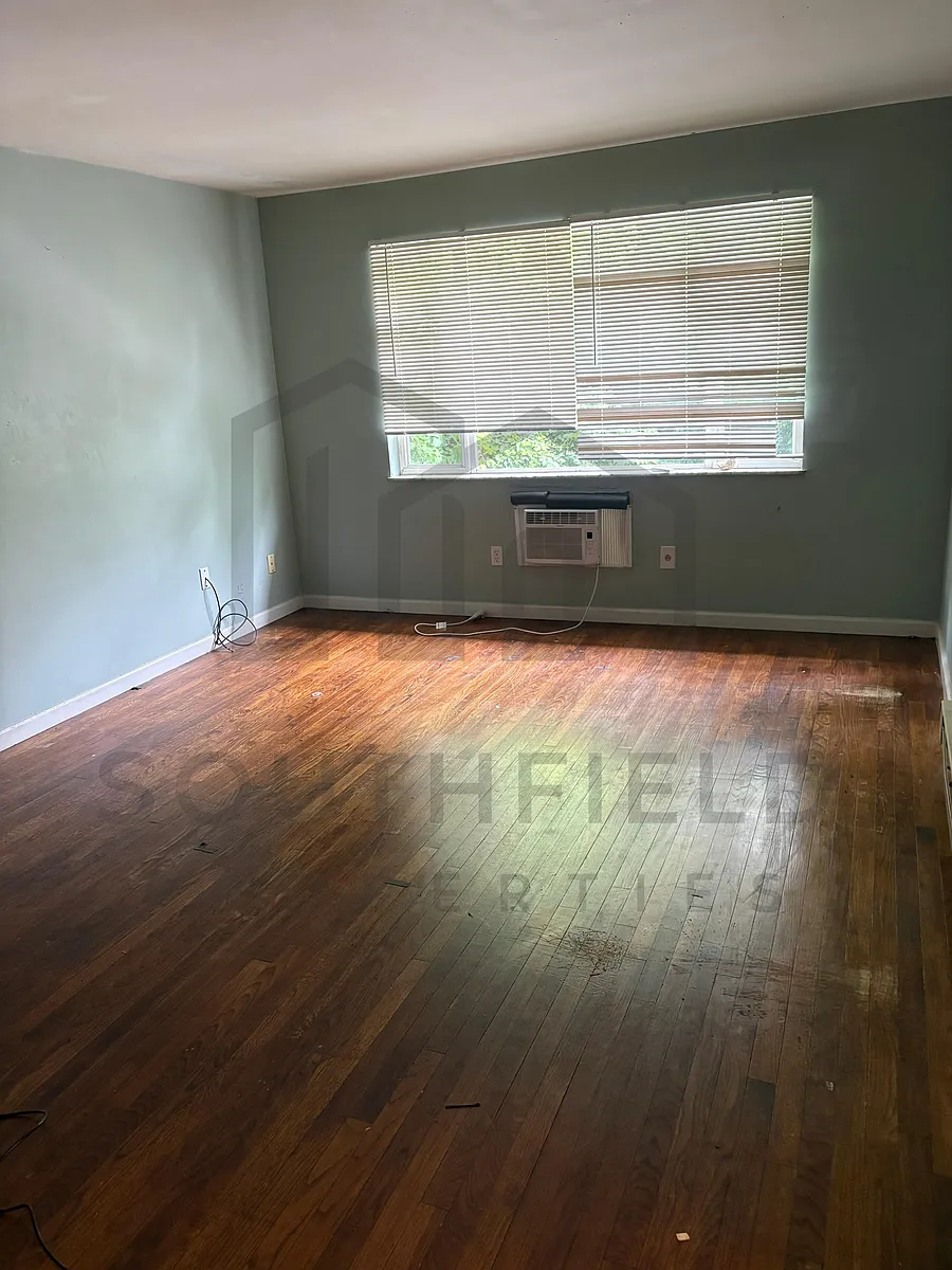 Building Photo - 833 Seton Ave #2