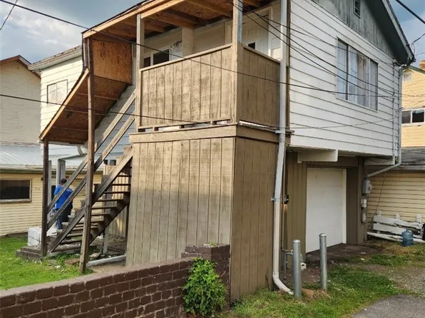 805 Clover Aly, Wellsville, OH 43968