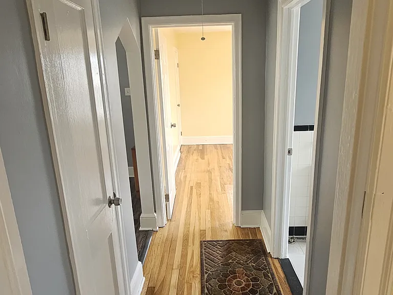 427 Charles St #2 — Photo 6