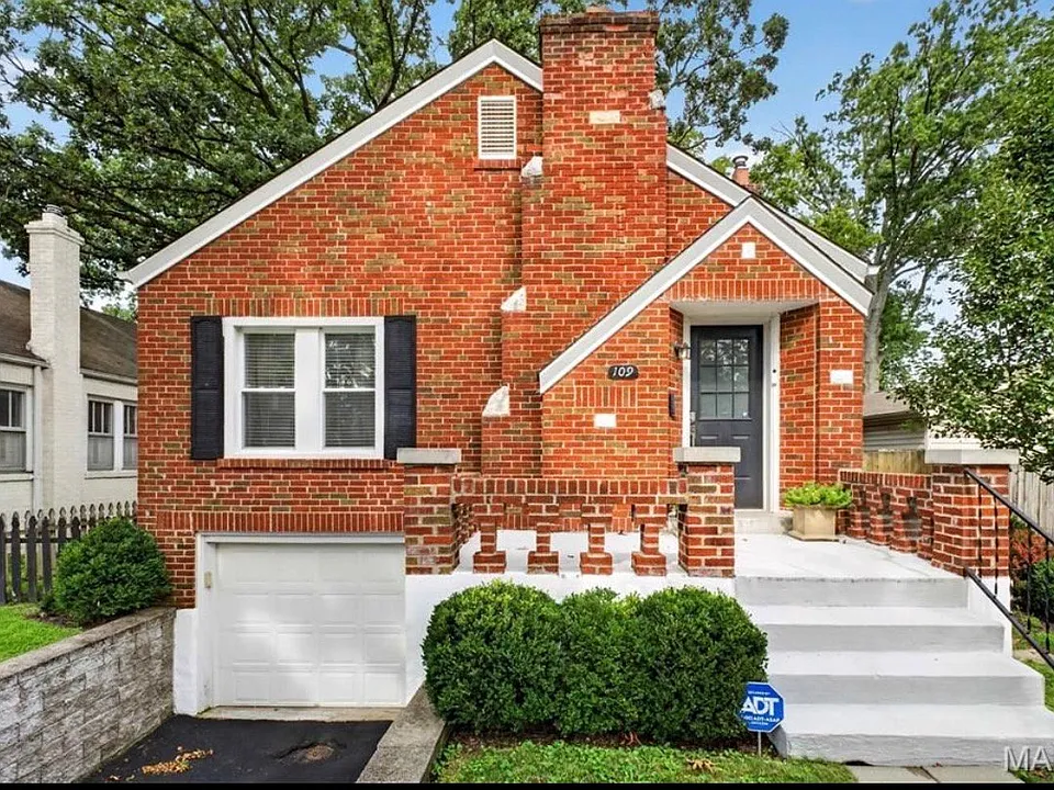109 Handlan Ct