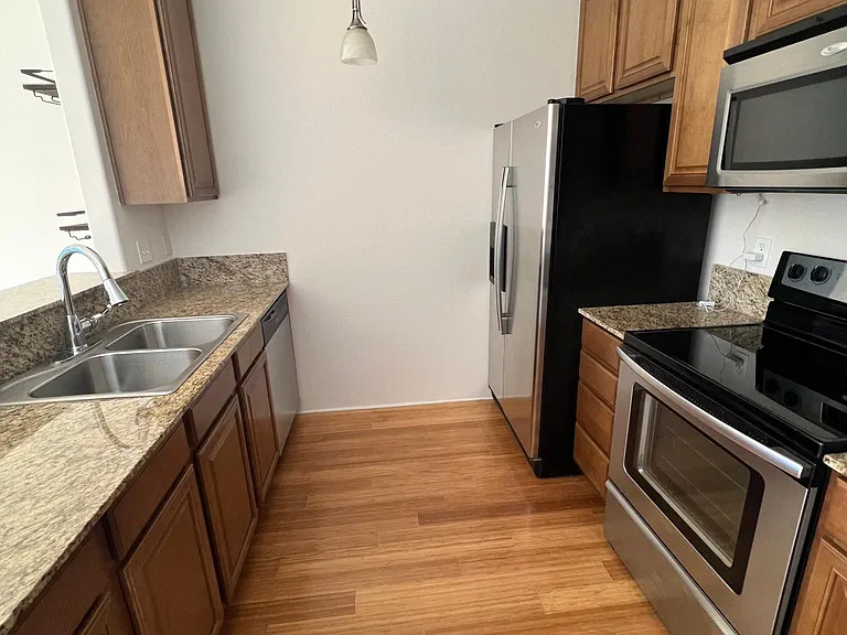 13420 Lyndhurst St #602 — Photo 21