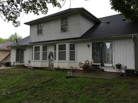 3rd image of 15900 E 20th St S