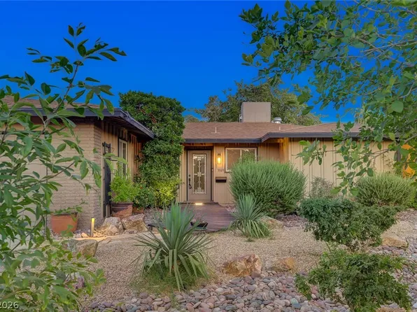 3949 Brighthill Ave, Las Vegas, NV 89121