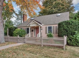 44 Woodrow St, West Hartford, CT 06107