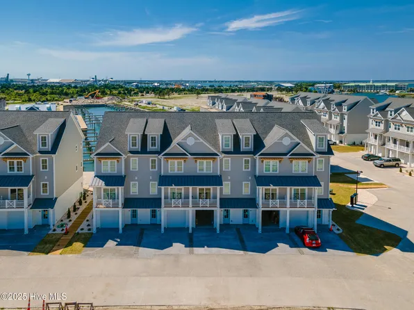 200 Olde Towne Yacht Club Drive #32, Beaufort, NC 28516
