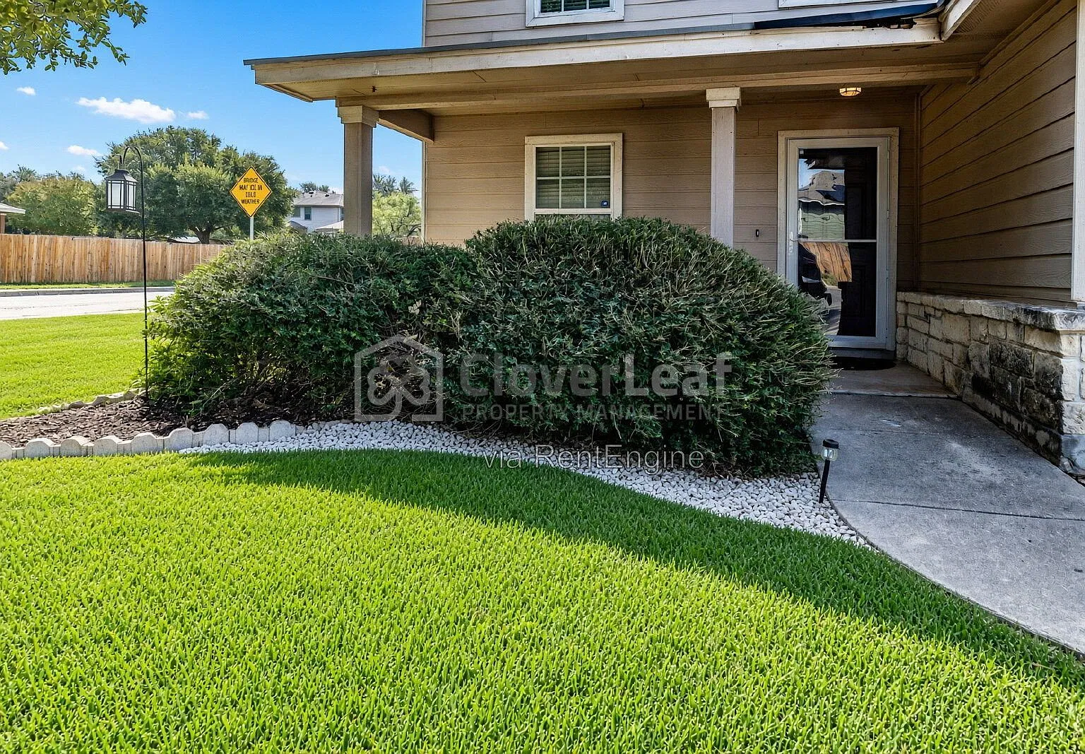 3 bed, 2.5 bath, 1724 sqft, $1,647 — Photo 4